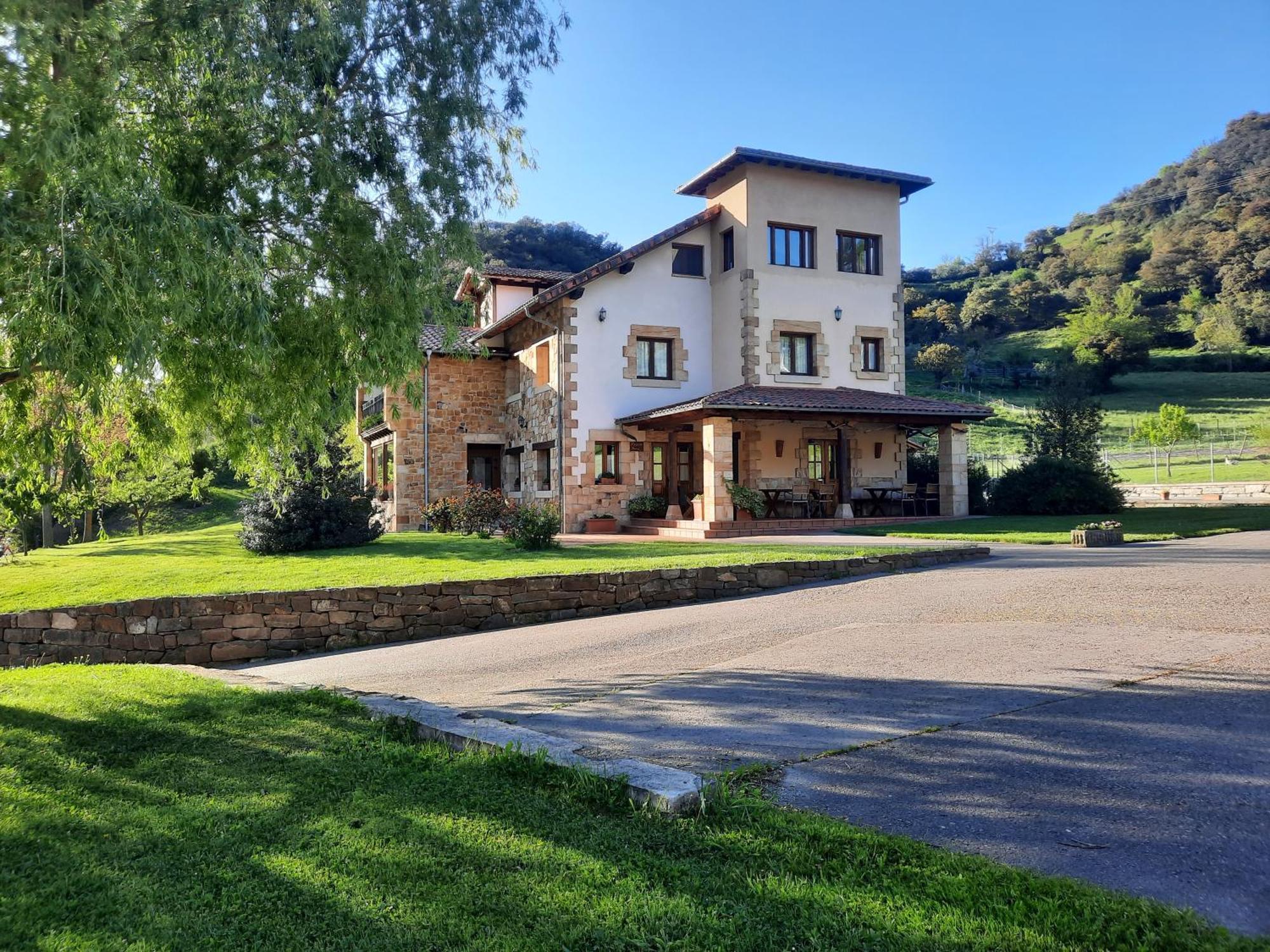 Posada El Hoyal Pesaguero-La Parte Exterior photo